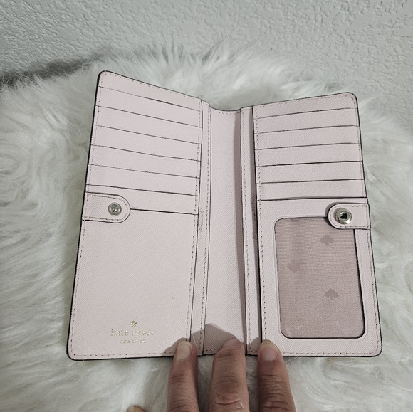 Kate Spade Large Slim Bifold Wallet EUC - Picture 7 of 9